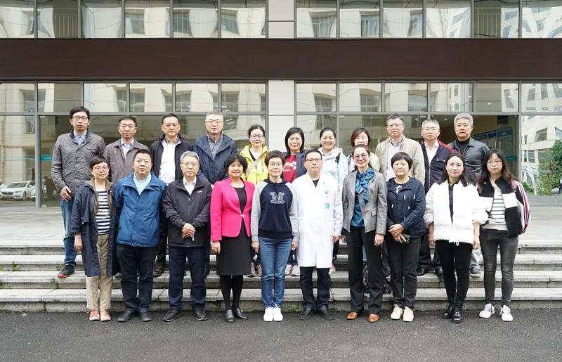 農(nóng)工黨上海市委組織醫(yī)療專家到我院考察調(diào)研