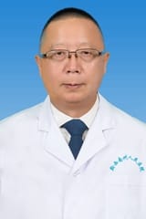 王  忠