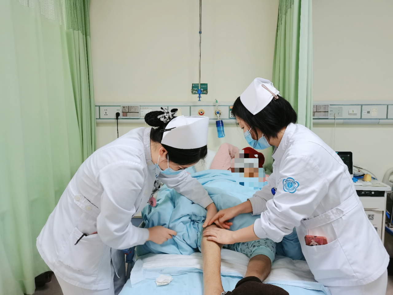 【優護心聲】用專業守護生命 以溫情撫慰心靈 黔西南州人民醫院全科醫學科病房的白衣守護者