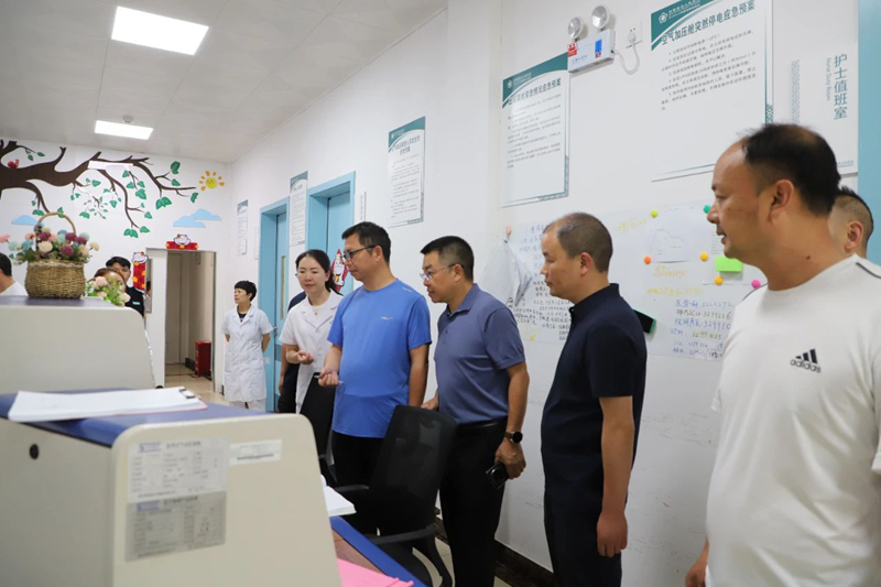 州衛生健康局領導一行赴州人民醫院開展安全生產隱患排查整治督導檢查