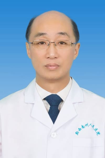 陳　飛