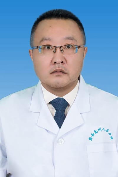趙        衛